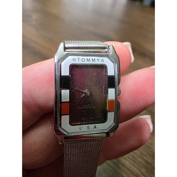 Tommy Hilfiger Tank Watch Women 21mm Silver Tone - Picture 6 of 16